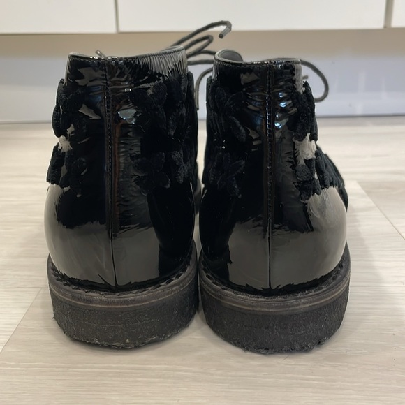 Alaia Patent Leather/Velvet Ankle Boots - Picture 4 of 16